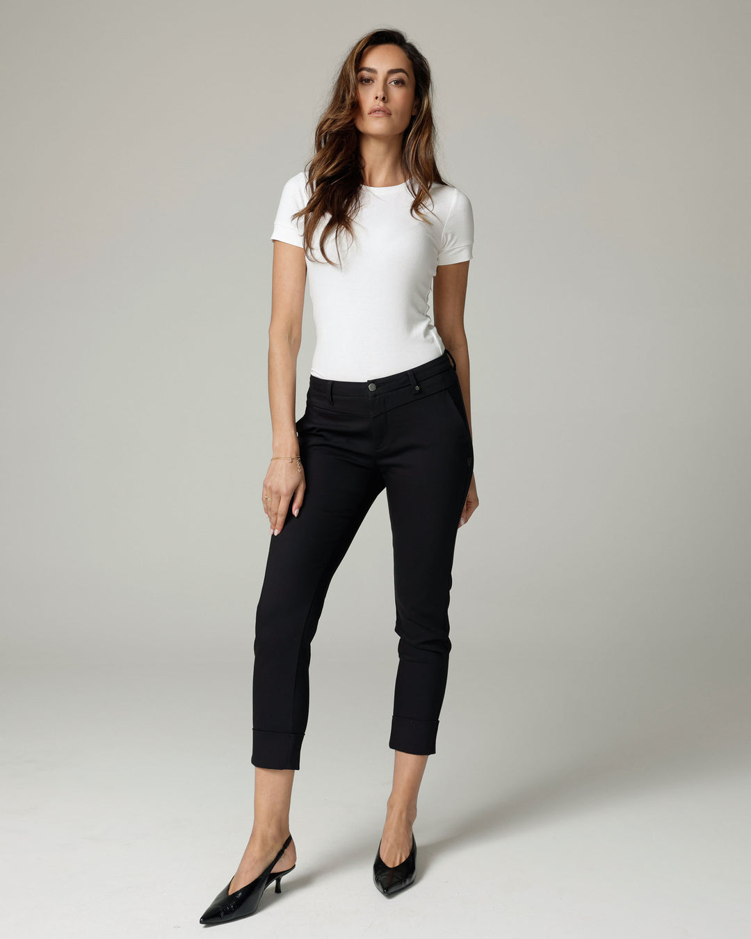 Die Lola, Schwarze Chinos