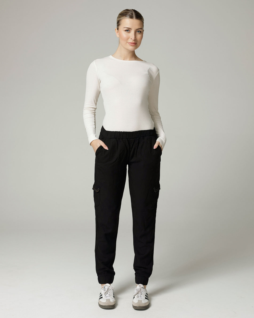 Die Gigi, Schwarze Lockere Cargohose