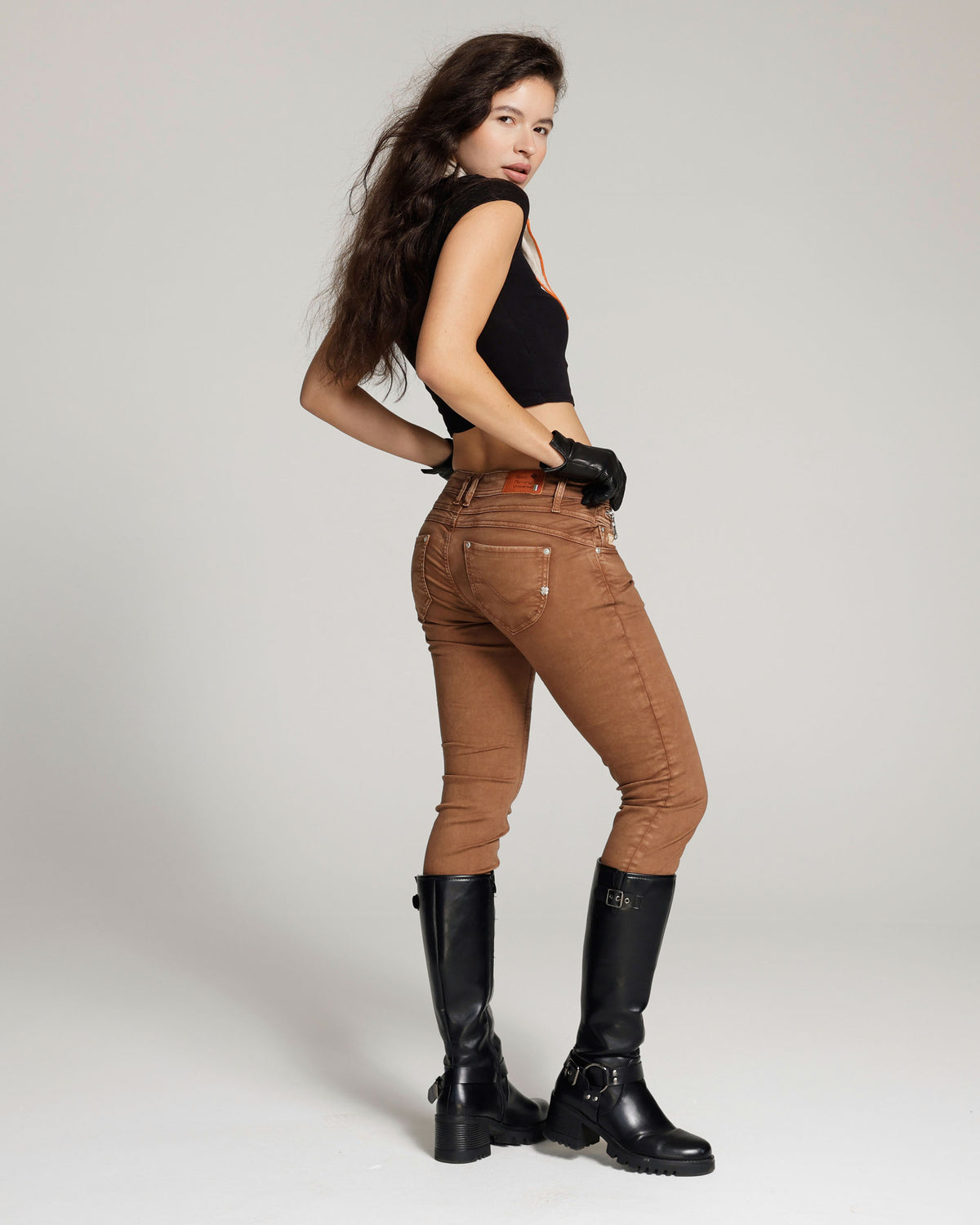 Vintage Cognac Skinny Jeans, The Manuela, back view