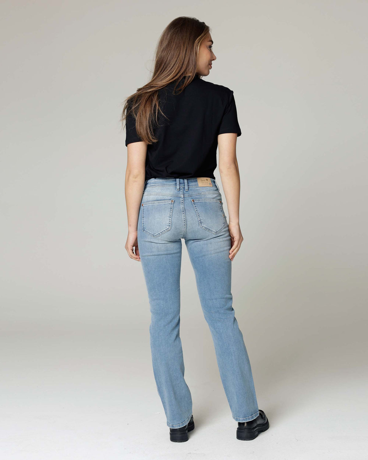 Super Vintage Looking Straight Jeans, The Messina, back view