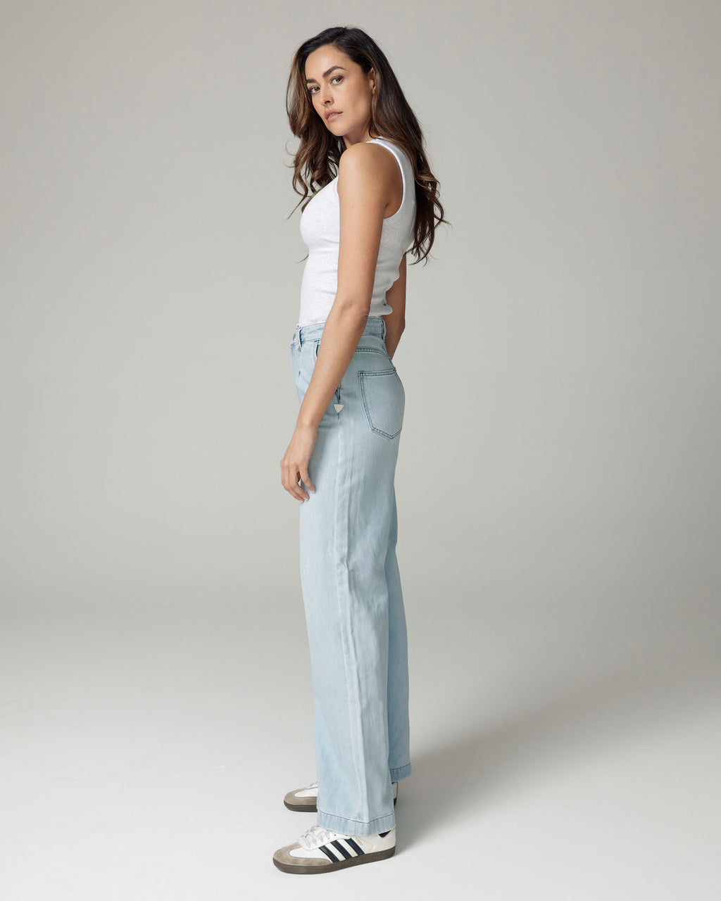 Gebleichte Blaue Wide-Leg High-Rise Jeans | The Diba