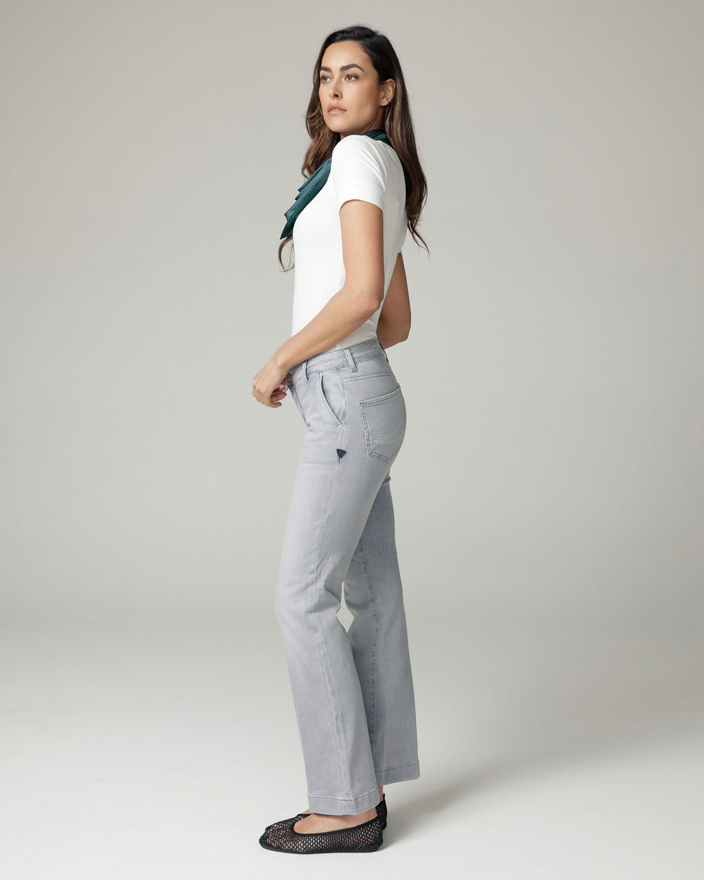 Graue Flare Mid-Rise Jeans | The Luna