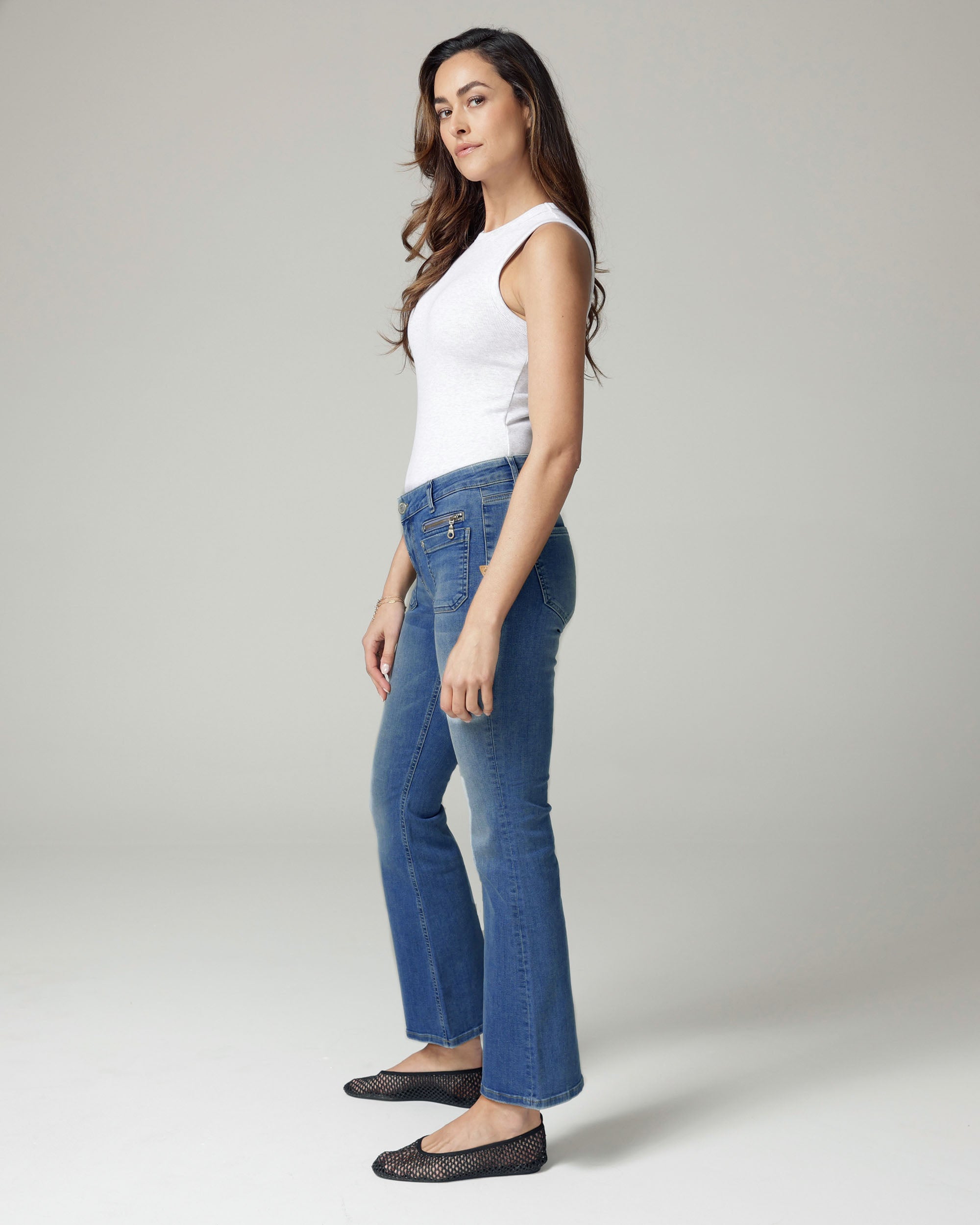 Super Vintage Blue Flare High-Rise Jeans | The Catania Zweitbild