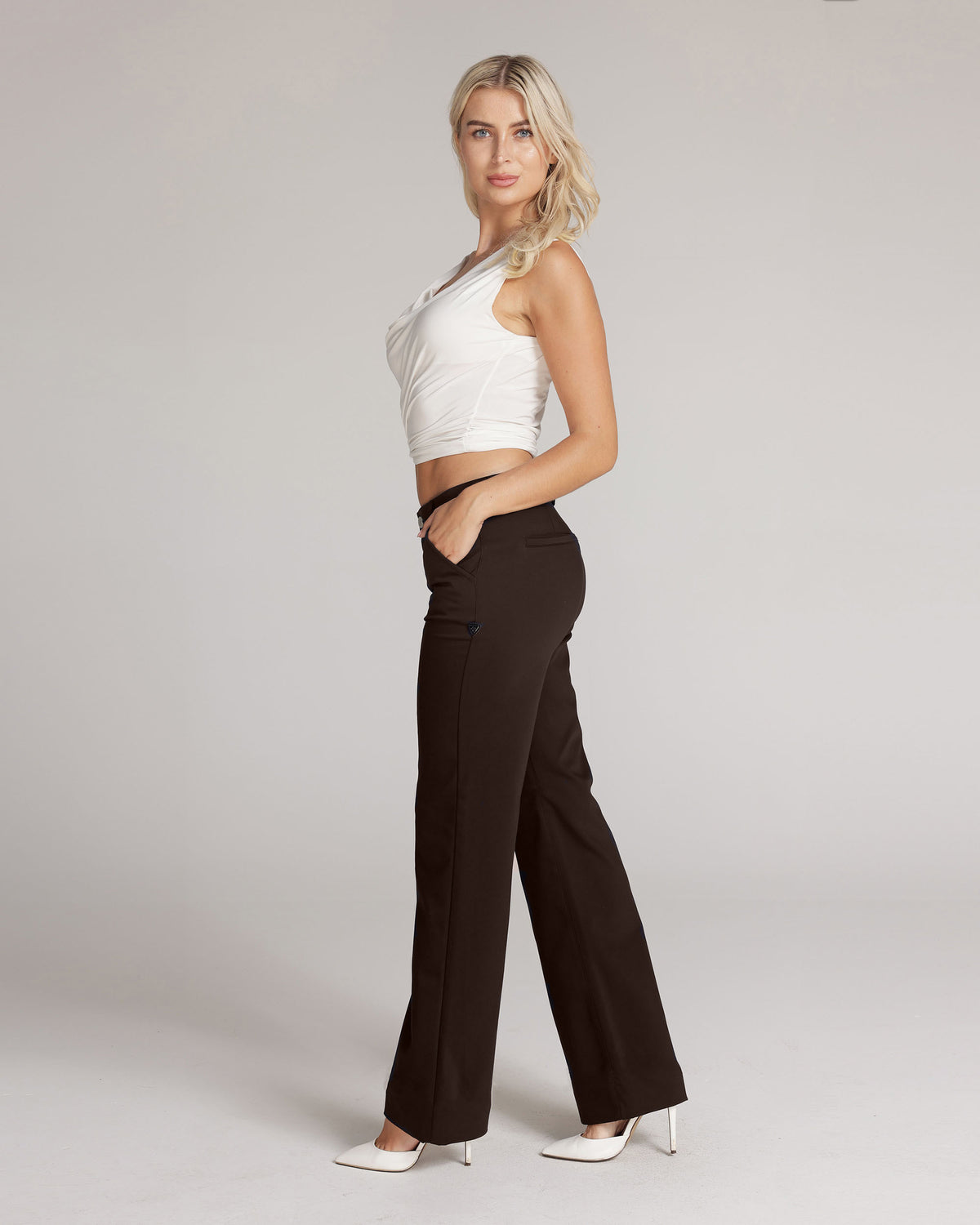Dark Brown Wide-Leg High-Rise Trousers, The Atena, side view, second photo