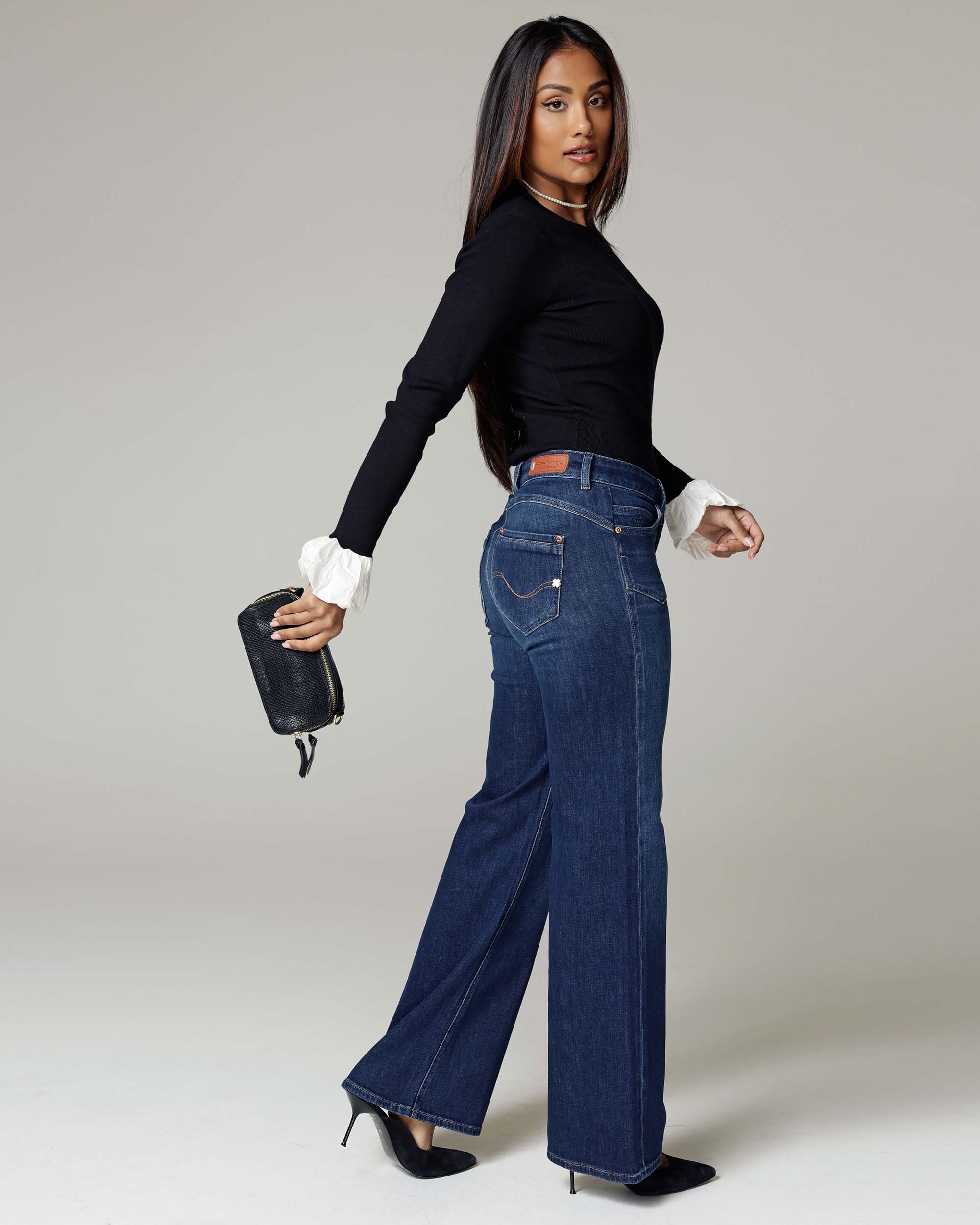 Dark Blue Straight Jeans | The Lolita Zweitbild