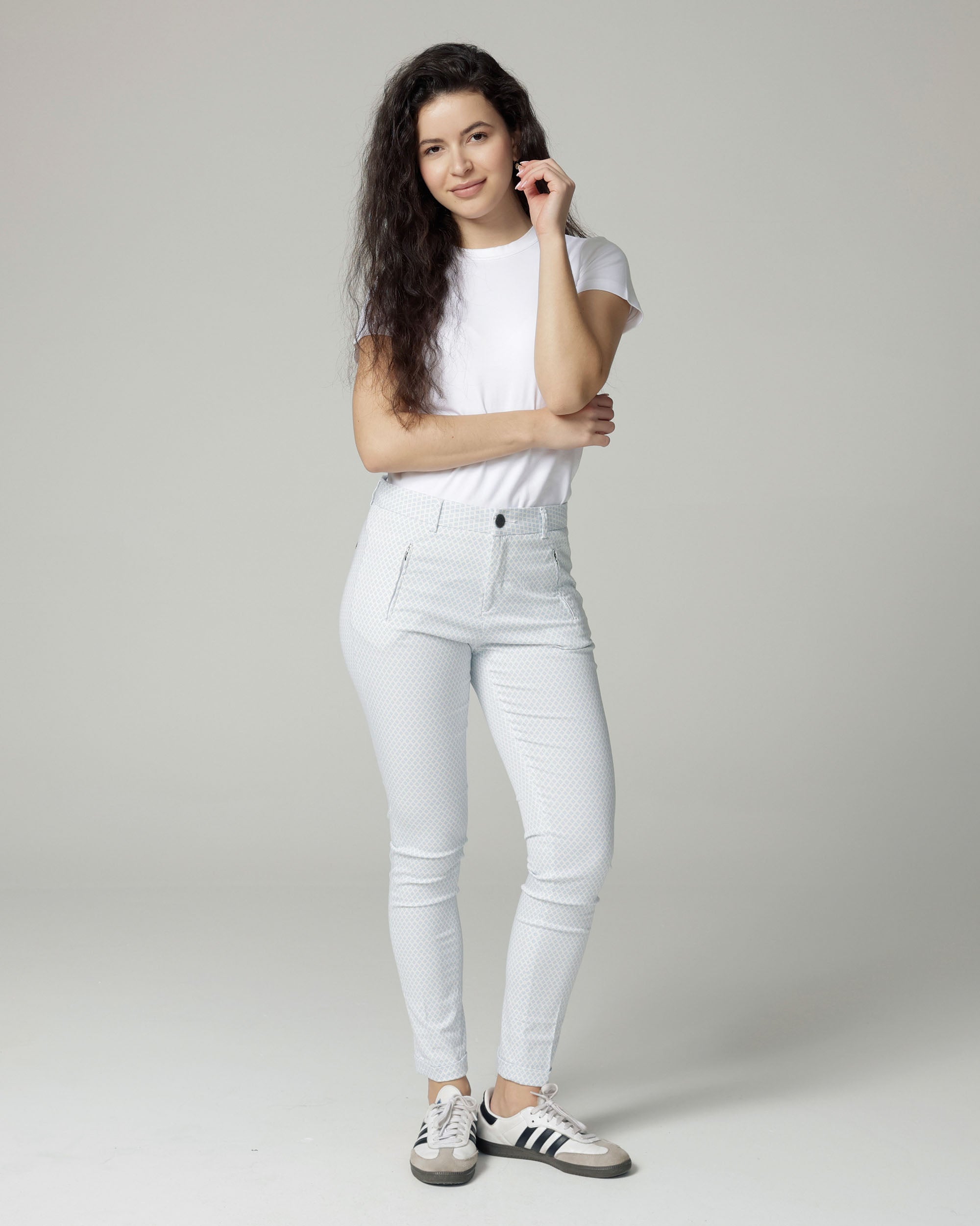 Ivory/Ice Blue Printed Slim Pants | The Terry Hauptbild