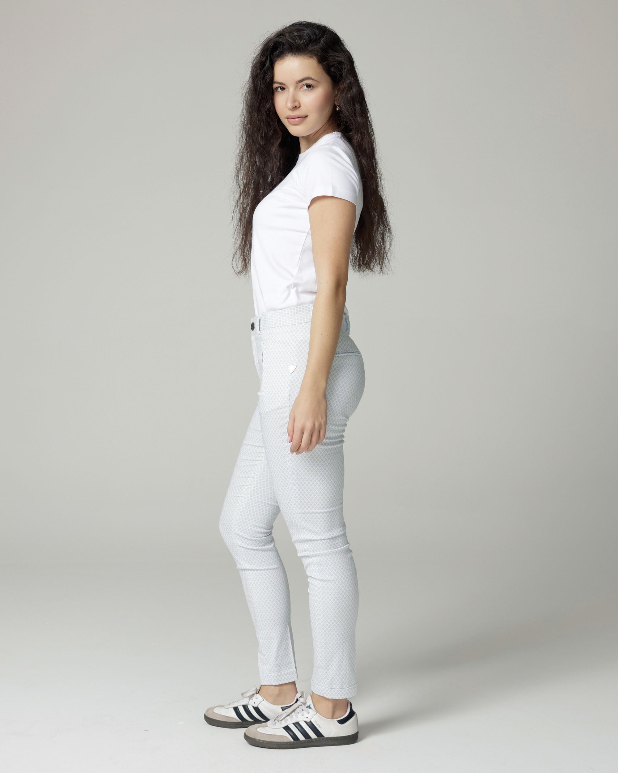 Ivory/Ice Blue Printed Slim Pants | The Terry Zweitbild