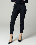 Schwarze Slim-Tapered Chinos | The Lea