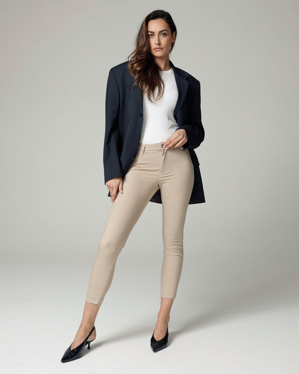 Platzhalter: Sand Skinny Trousers, The Amara, front view, second photo