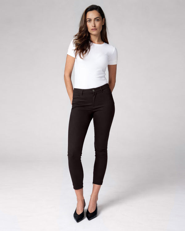 Dunkelbraune Skinny Mid-Rise Hose | Die Amara